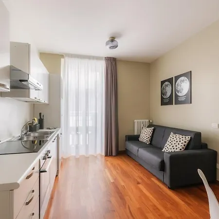 R Orchidea House Apartment